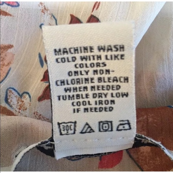 AMERICAN RAG Floral Button Down Hi / Low Blouse - Picture 7 of 7